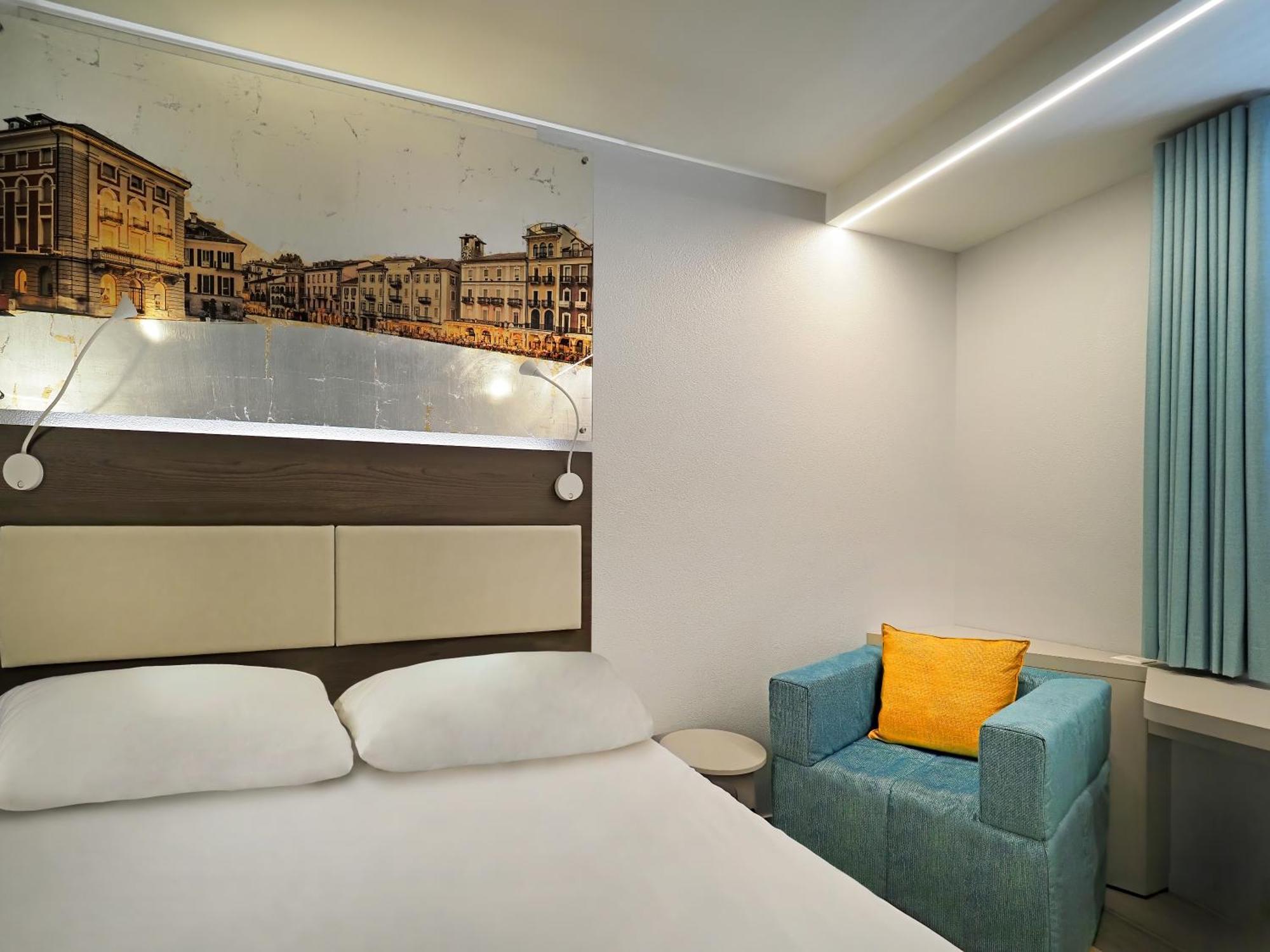 Hotel ibis Locarno Esterno foto