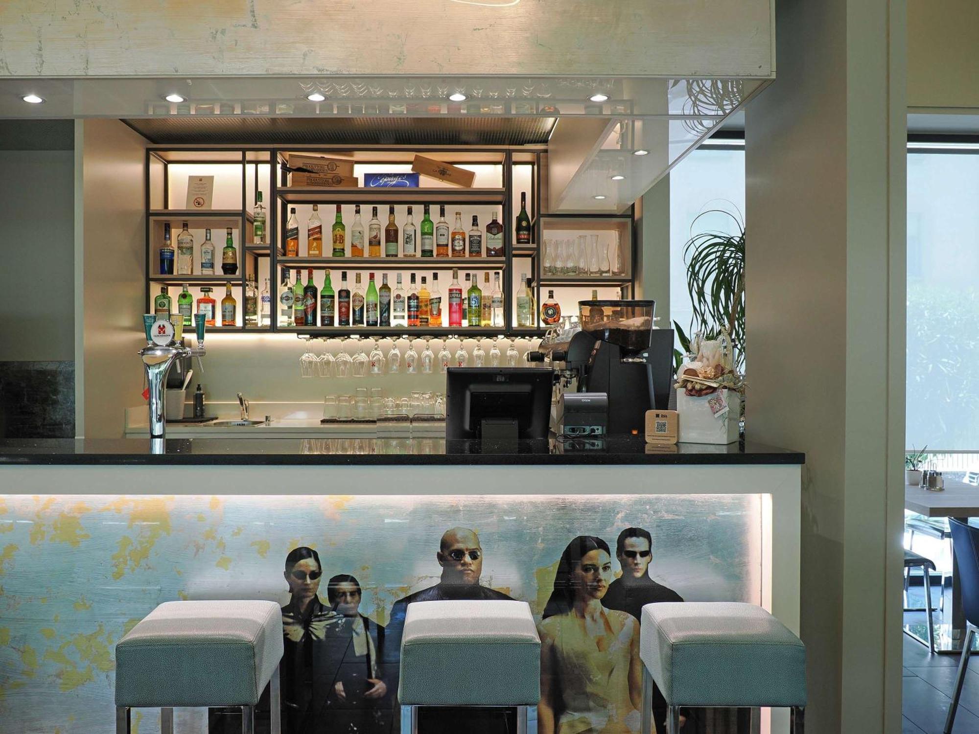 Hotel ibis Locarno Esterno foto